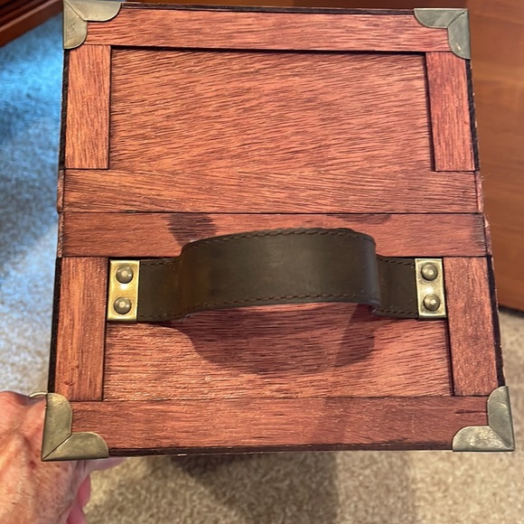 Porcelain doll in carrying crate. Additional dress, shoes and hanger. NWOT. - Picture 12 of 13